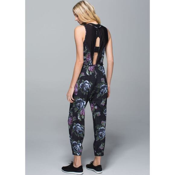 Lululemon Rare Party Onesie Garden Party Smooth Silver Multi Size 4 - Picture 3 of 12